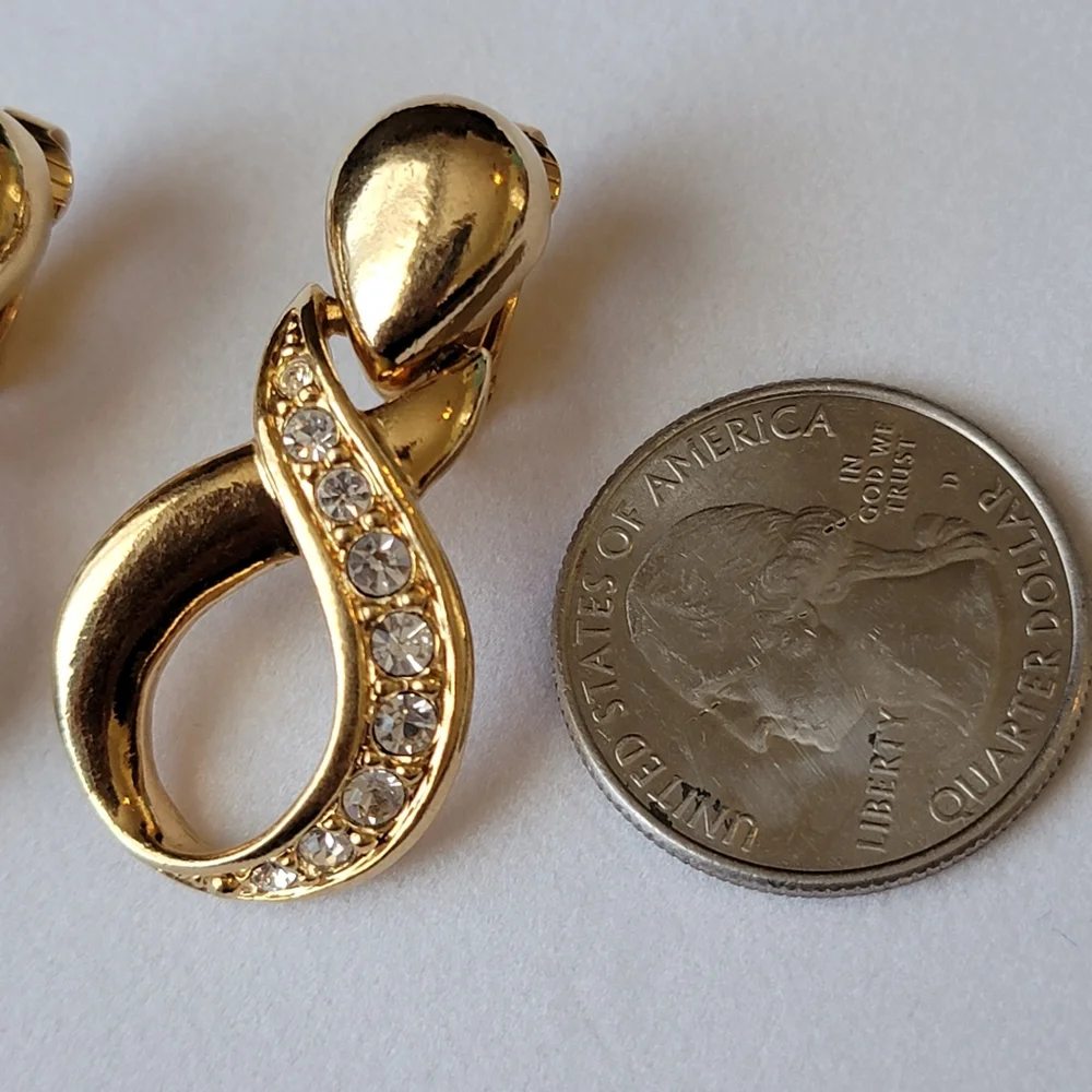 Vintage Gold Twist Rhinestone Clip-on Earrings Avon